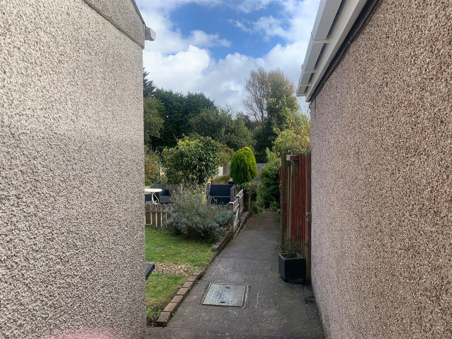 Llangyfelach Road, Tirdeunaw, Swansea, SA5 7HR